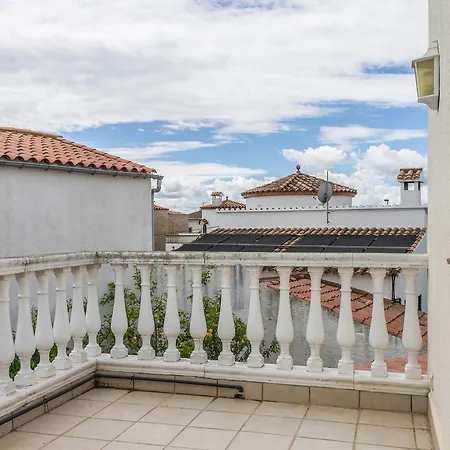 Empurialola -encantadora Casa Con Jardin Cerca Del Centro -142 Сasa de vacaciones