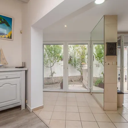 Empurialola -encantadora Casa Con Jardin Cerca Del Centro -142 Сasa de vacaciones