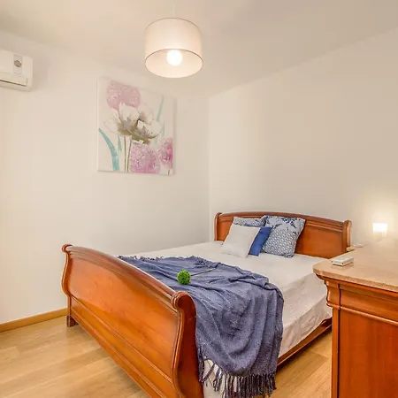 Сasa de vacaciones Empurialola -encantadora Casa Con Jardin Cerca Del Centro -142 Ampuriabrava